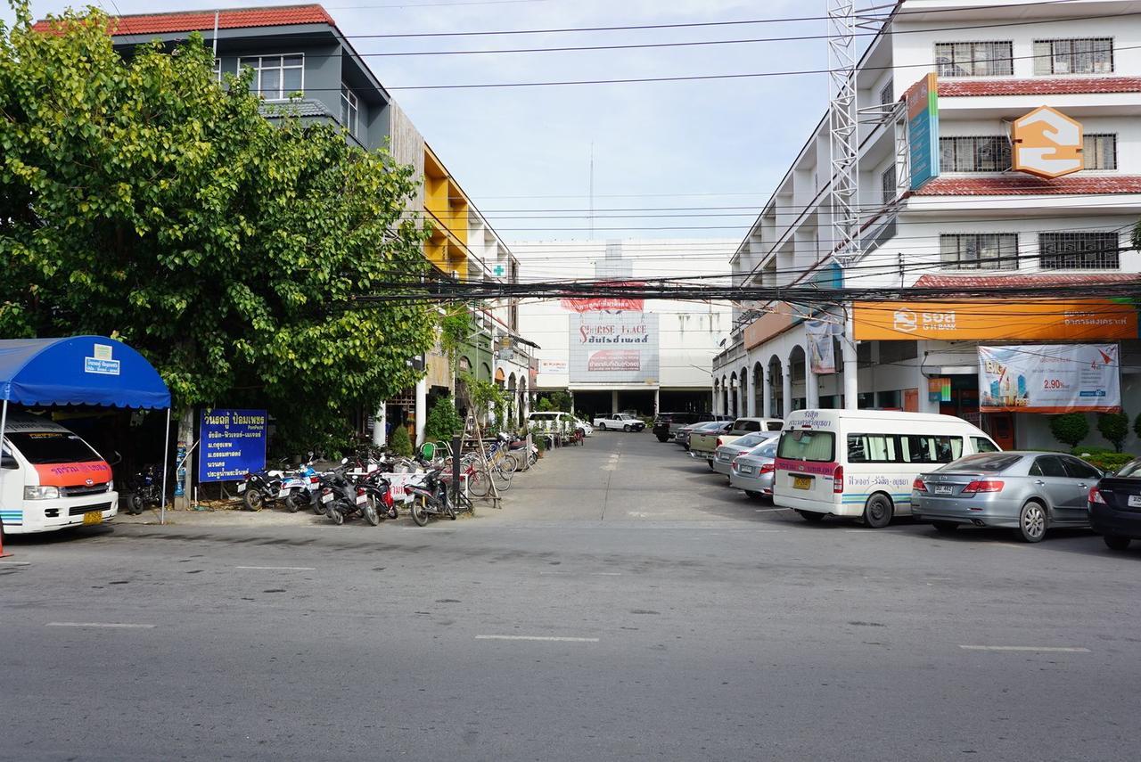 De Pumpkiin Hostel Phra Nakhon Si Ayutthaya Exteriör bild